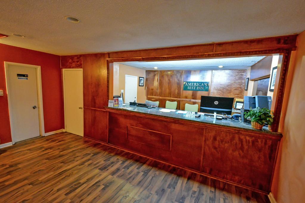 America'S Best Inn Montgomery مونتغومري المظهر الخارجي الصورة