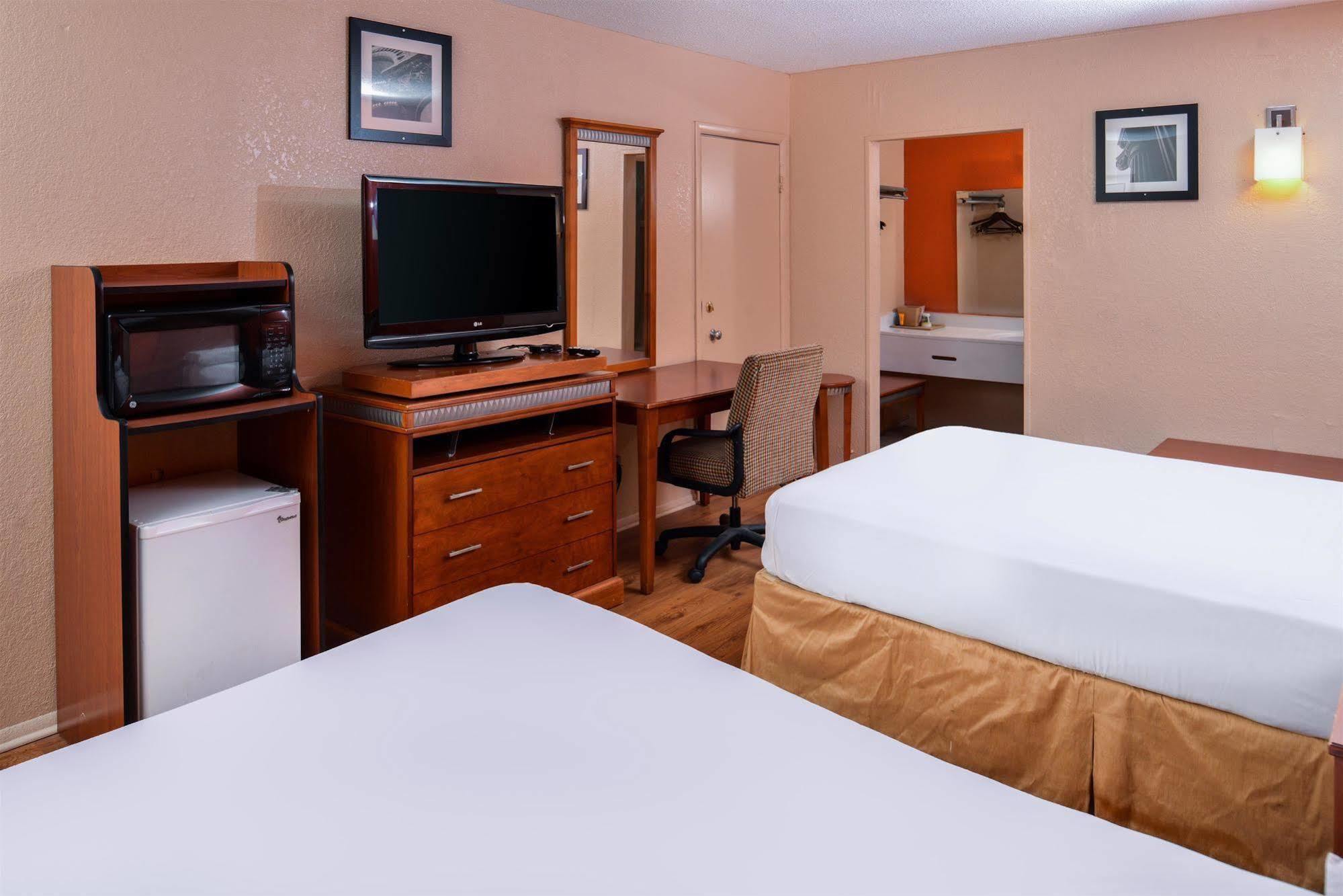 America'S Best Inn Montgomery مونتغومري المظهر الخارجي الصورة
